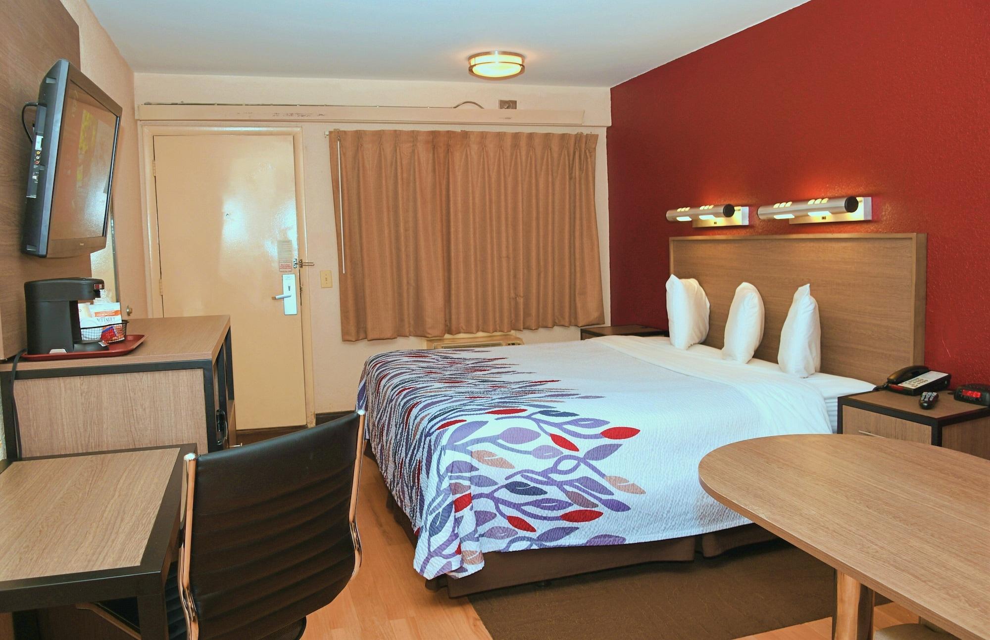 Red Roof Inn Richmond South Екстер'єр фото
